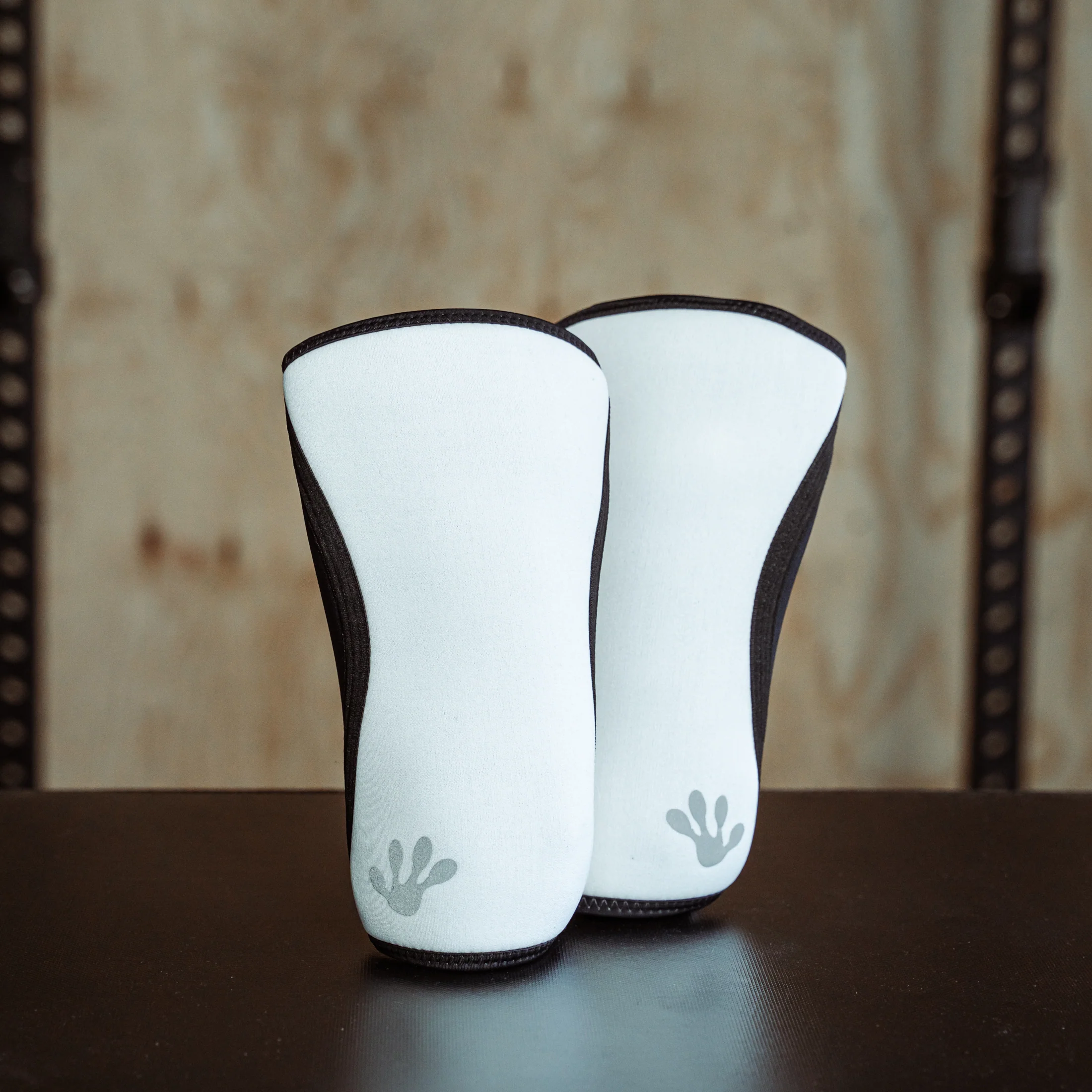 Reversible Knee Sleeves - Black/White - Image 4
